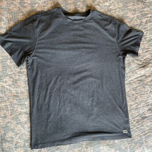 Vuori Men’s Strato Tech Tee